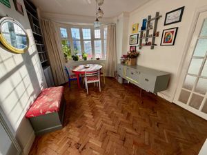 Dining Room- click for photo gallery